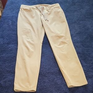 Magellan Outdoors Tan Sweatpants Comfortable Joggers